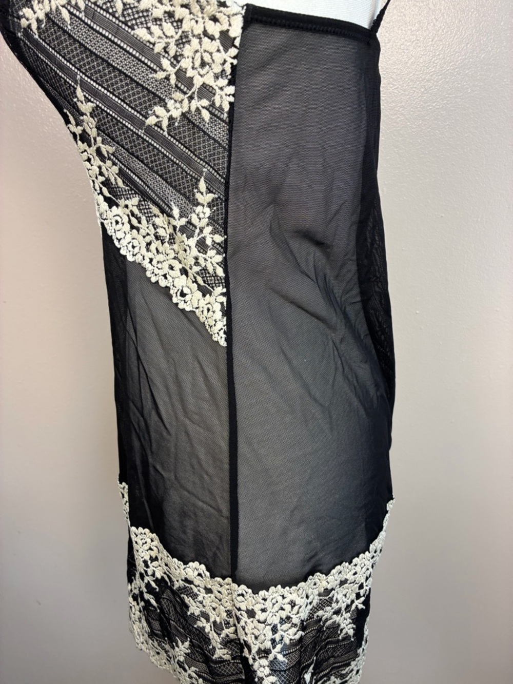 Wacoal Embrace Lace Mesh Lingerie Slip Dress Chemise Whimsygoth - Picture 3 of 10